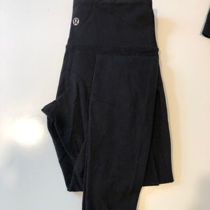 Lululemon Wunder under leggings